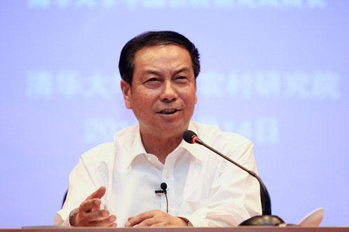 <p>陈锡文谈“中国农村改革历程四件大事”（1）</p><p>——确立党和政府同农民关系的基本准则</p>